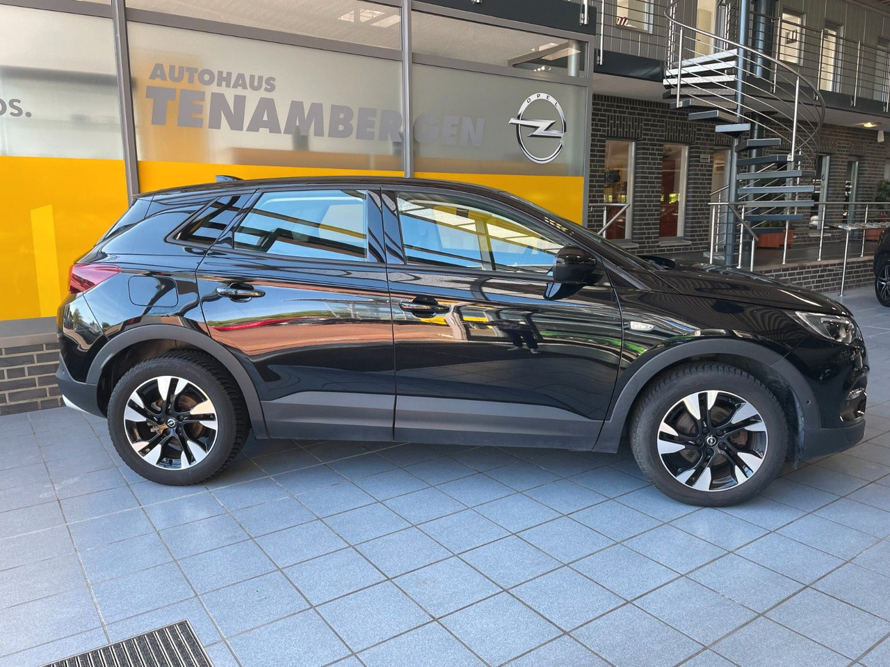 Opel Grandland (X) Elegance Kamera Sitz- & Lenkradhzg - SUV: תמונה 2 Opel Grandland (X) Elegance Kamera Sitz- & Lenkradhzg - SUV: תמונה 2