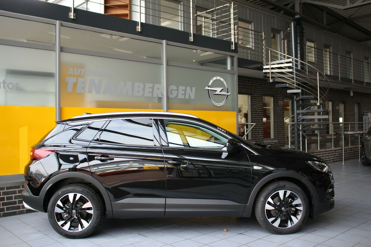 Opel Grandland X Ultimate Leder 360°Kamera DAB - SUV: תמונה 3 Opel Grandland X Ultimate Leder 360°Kamera DAB - SUV: תמונה 3