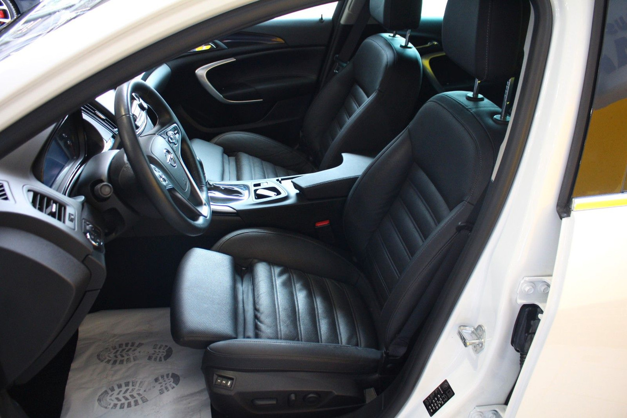 Opel Insignia A Business Innovation 4x4 Leder AHK ACC - רכב סטיישן: תמונה 5 Opel Insignia A Business Innovation 4x4 Leder AHK ACC - רכב סטיישן: תמונה 5