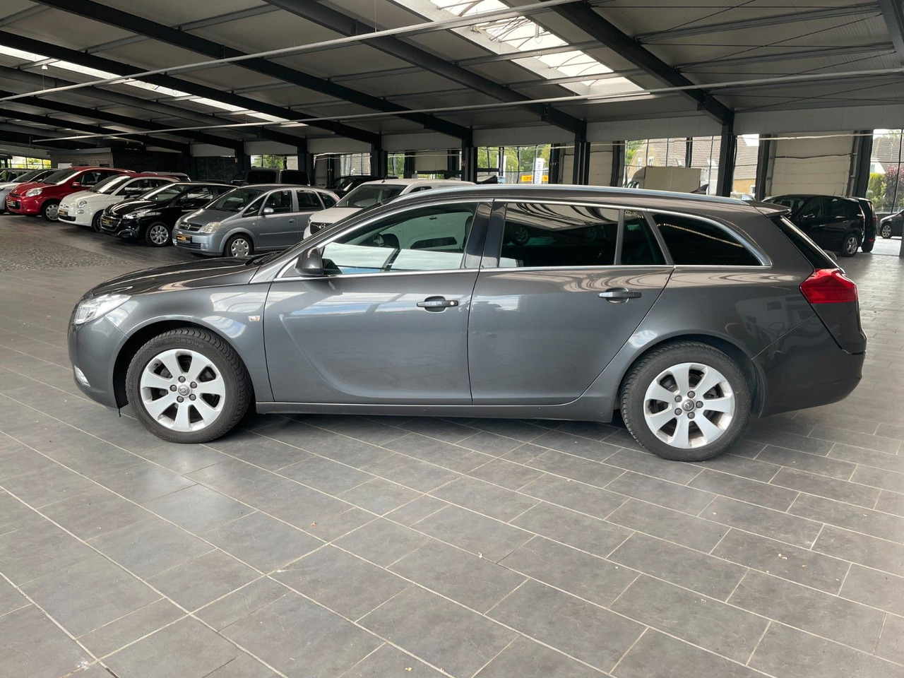 Opel Insignia A Sports Tourer 150 Jahre Opel AHK - מכונית: תמונה 3 Opel Insignia A Sports Tourer 150 Jahre Opel AHK - מכונית: תמונה 3