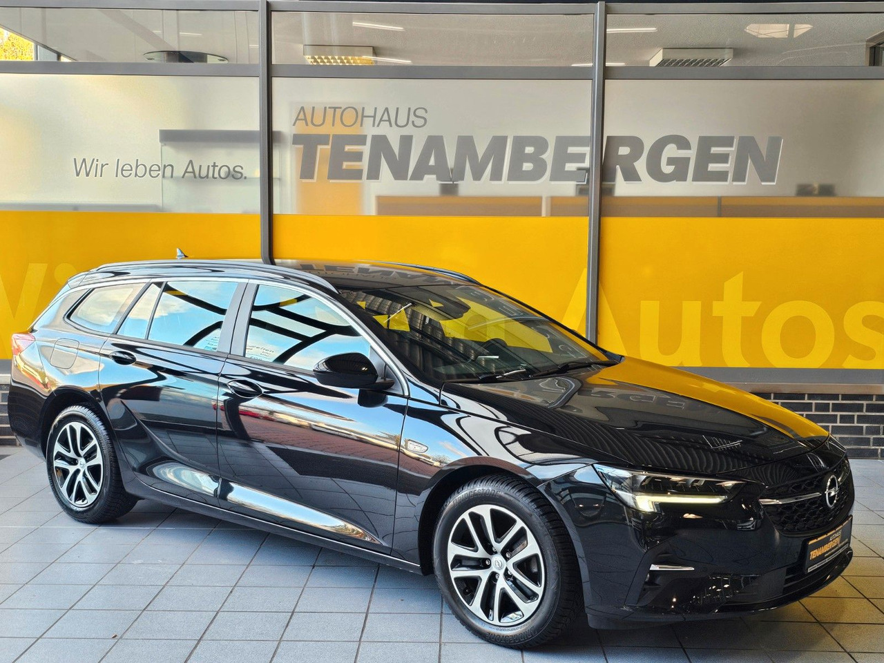 Opel Insignia B ST SHZ LHzg Carplay PDC Spurassistent - רכב סטיישן: תמונה 1 Opel Insignia B ST SHZ LHzg Carplay PDC Spurassistent - רכב סטיישן: תמונה 1