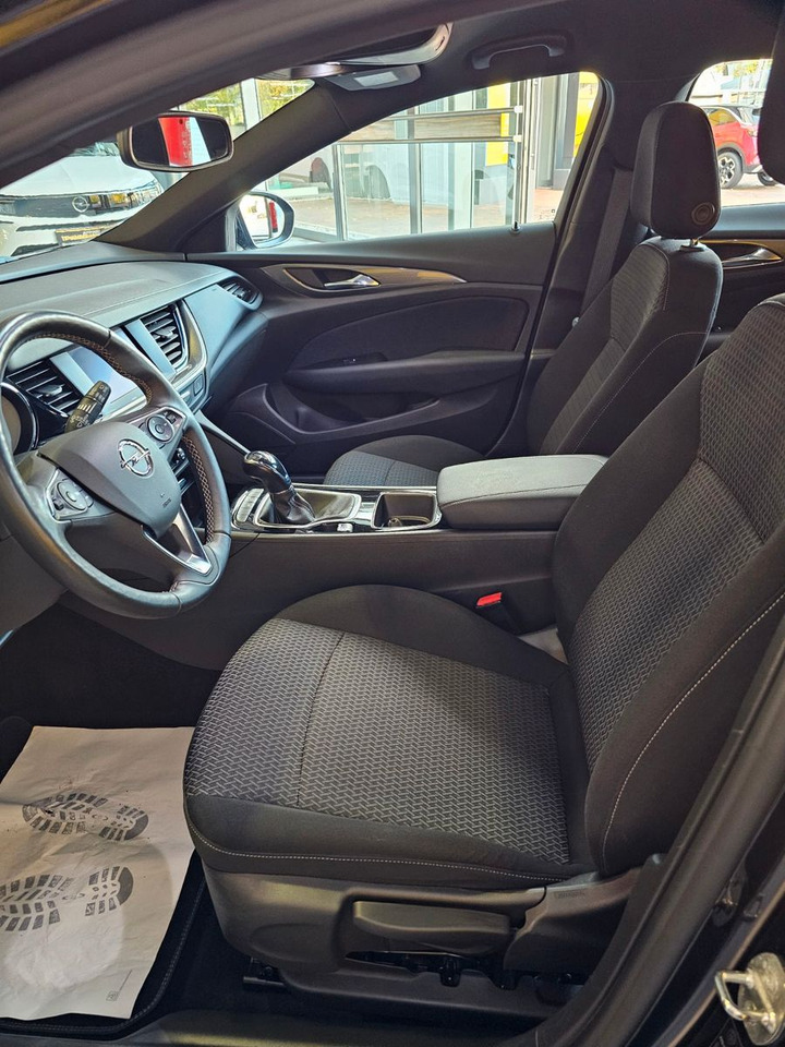 Opel Insignia B ST SHZ LHzg Carplay PDC Spurassistent - רכב סטיישן: תמונה 5 Opel Insignia B ST SHZ LHzg Carplay PDC Spurassistent - רכב סטיישן: תמונה 5
