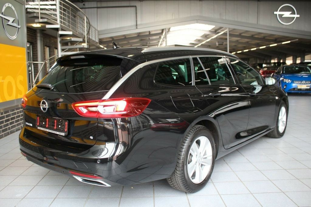 Opel Insignia B Sports Tourer 4x4 INNOVATION - מכונית: תמונה 3 Opel Insignia B Sports Tourer 4x4 INNOVATION - מכונית: תמונה 3