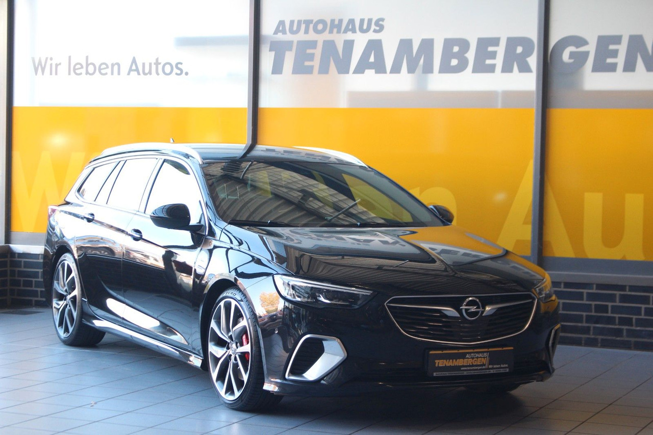 Opel Insignia B Sports Tourer GSi 4x4 Massage Bose - רכב סטיישן: תמונה 2 Opel Insignia B Sports Tourer GSi 4x4 Massage Bose - רכב סטיישן: תמונה 2