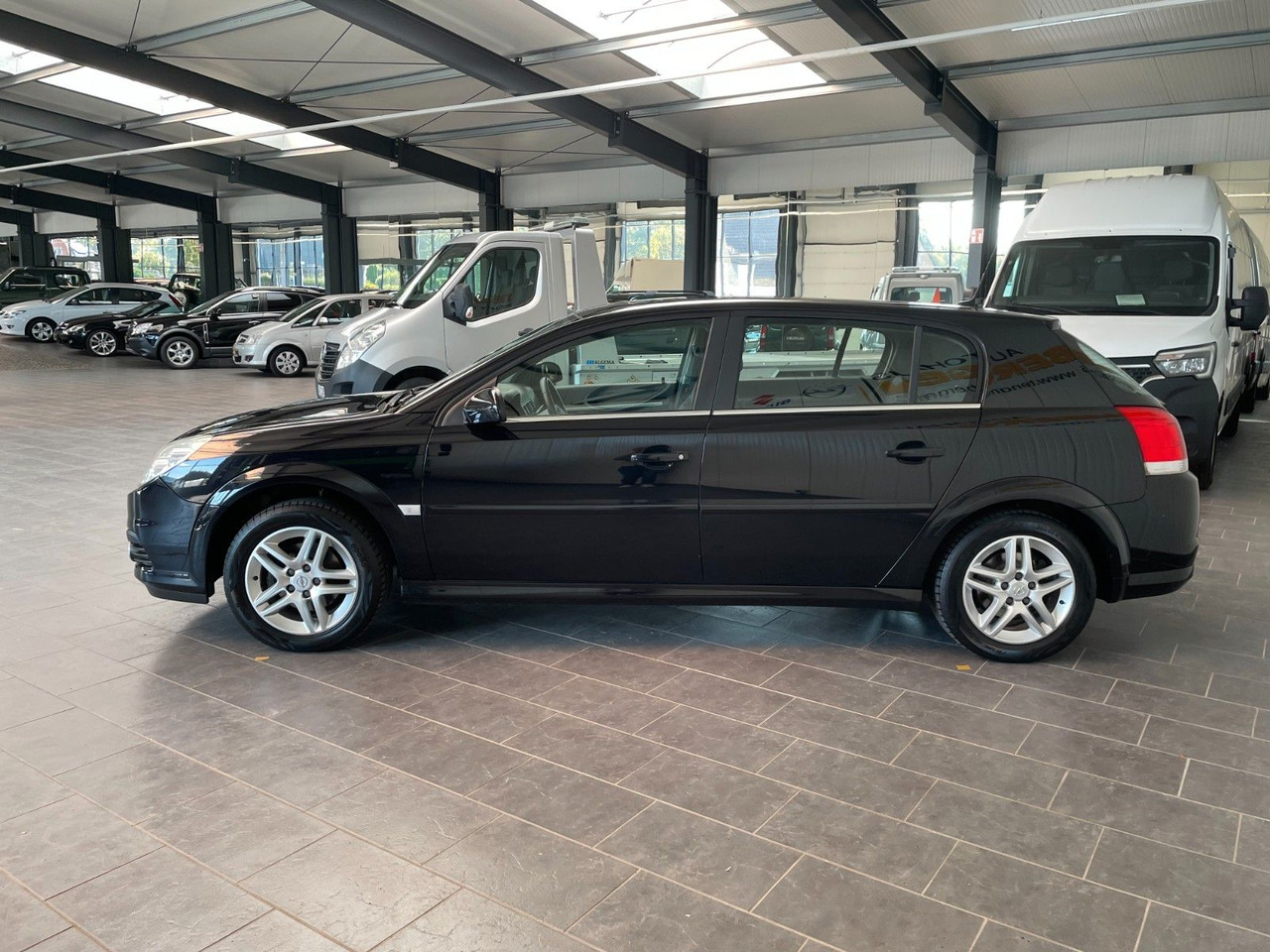Opel Signum Edition Bluetooth Navi Automatik - רכב סטיישן: תמונה 4 Opel Signum Edition Bluetooth Navi Automatik - רכב סטיישן: תמונה 4