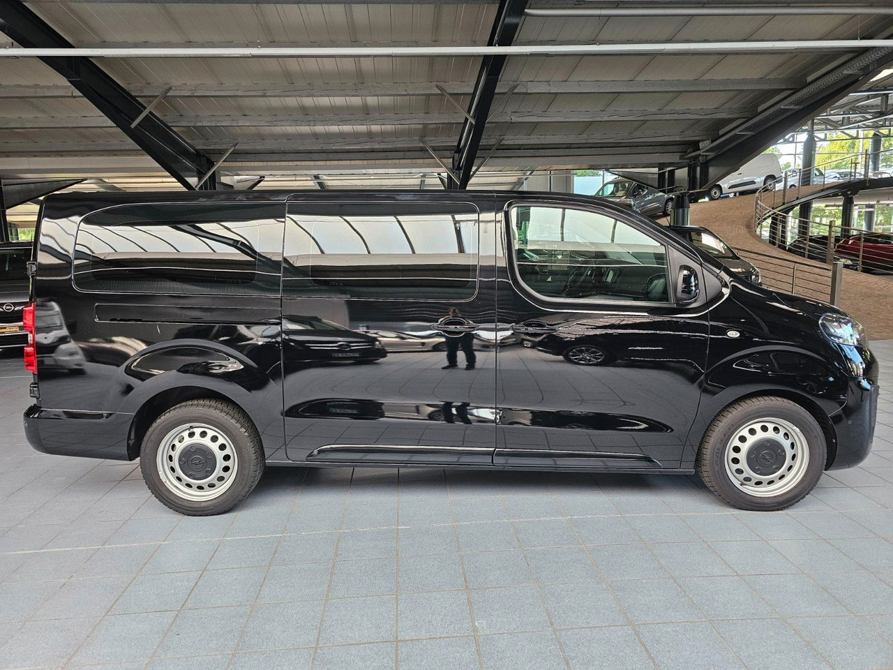 Opel Vivaro Kasten FlexSpace L DoKa Navi CarPlay DAB - כלי רכב מסחרי קטן, כלי רכב מסחרי קומבי: תמונה 5 Opel Vivaro Kasten FlexSpace L DoKa Navi CarPlay DAB - כלי רכב מסחרי קטן, כלי רכב מסחרי קומבי: תמונה 5