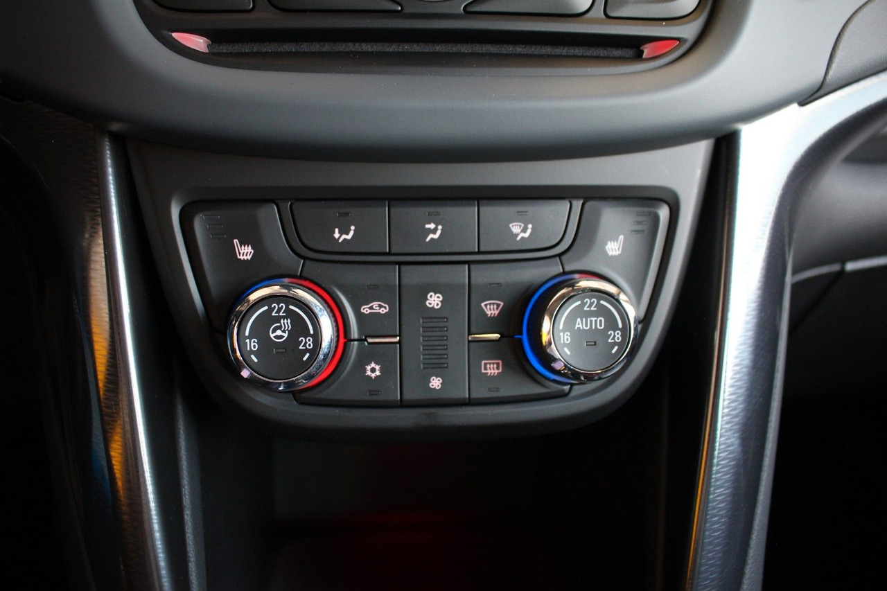 כלי רכב מסחרי לנוסעים Opel Zafira Tourer Navi Innovation Bi Xenon Bluetooth: תמונה 16
