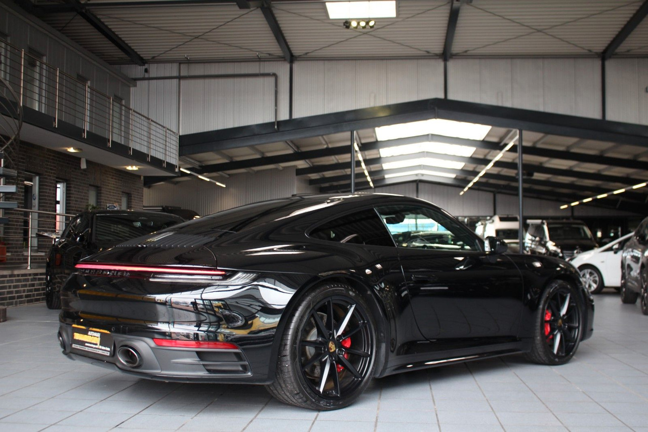 Porsche 992 Carrera 4S Sport-Chrono Matrix PZService neu - רכב קופה: תמונה 3 Porsche 992 Carrera 4S Sport-Chrono Matrix PZService neu - רכב קופה: תמונה 3