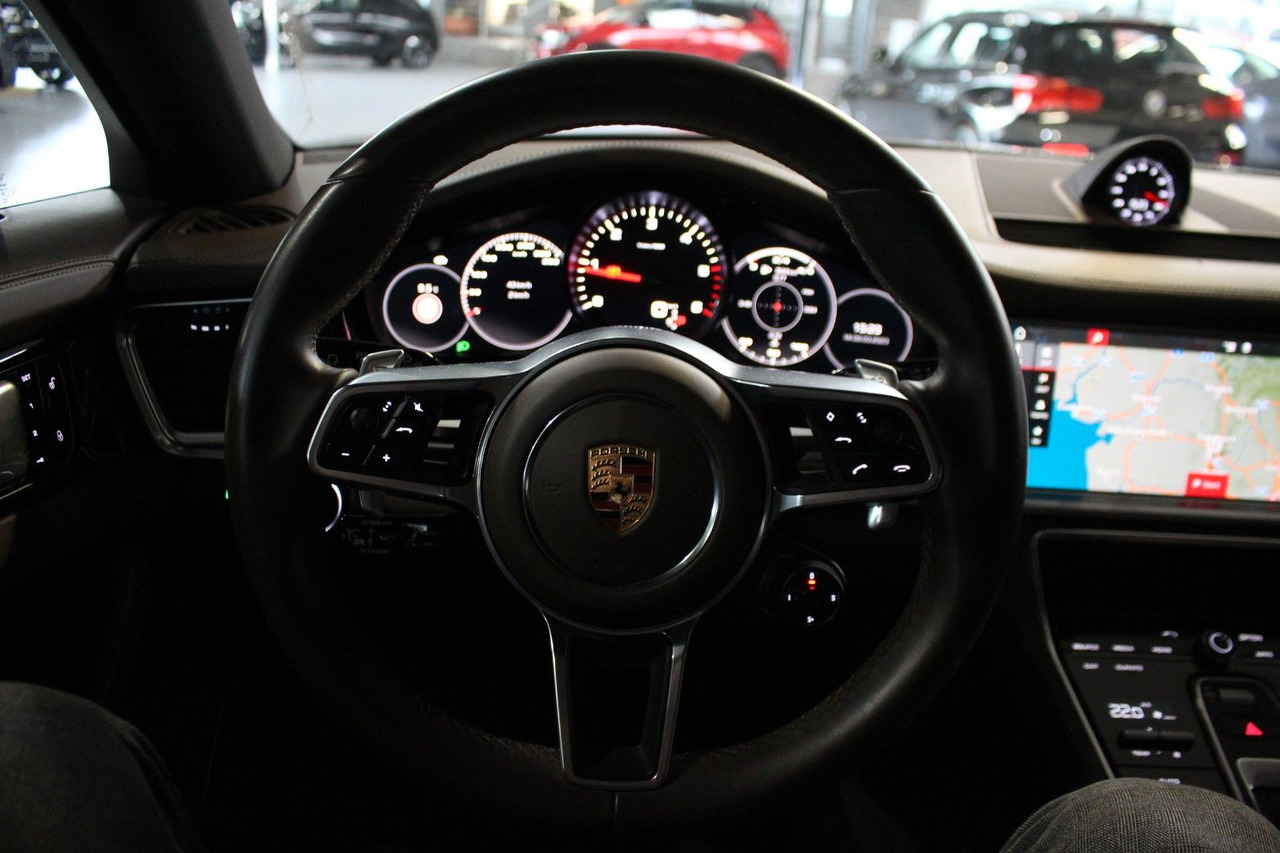 סדאן Porsche Panamera 4S Diesel PDK Kamera LED DAB Bose 21": תמונה 14