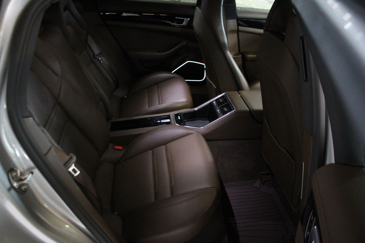 סדאן Porsche Panamera 4S Diesel PDK Kamera LED DAB Bose 21": תמונה 10