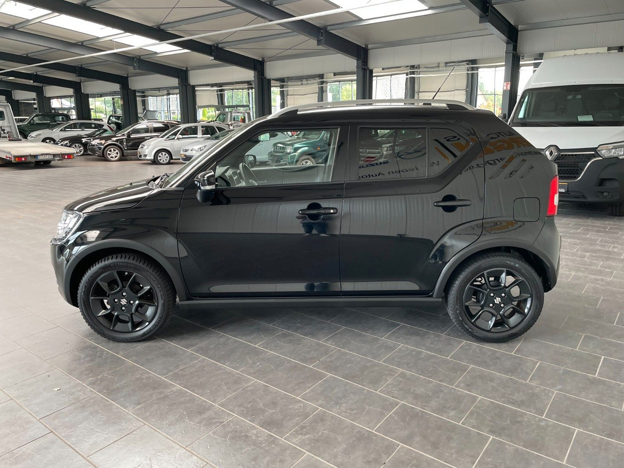 Suzuki Ignis Comfort+ Behinderten-Umbau Kamera Navi LED - סדאן: תמונה 5 Suzuki Ignis Comfort+ Behinderten-Umbau Kamera Navi LED - סדאן: תמונה 5