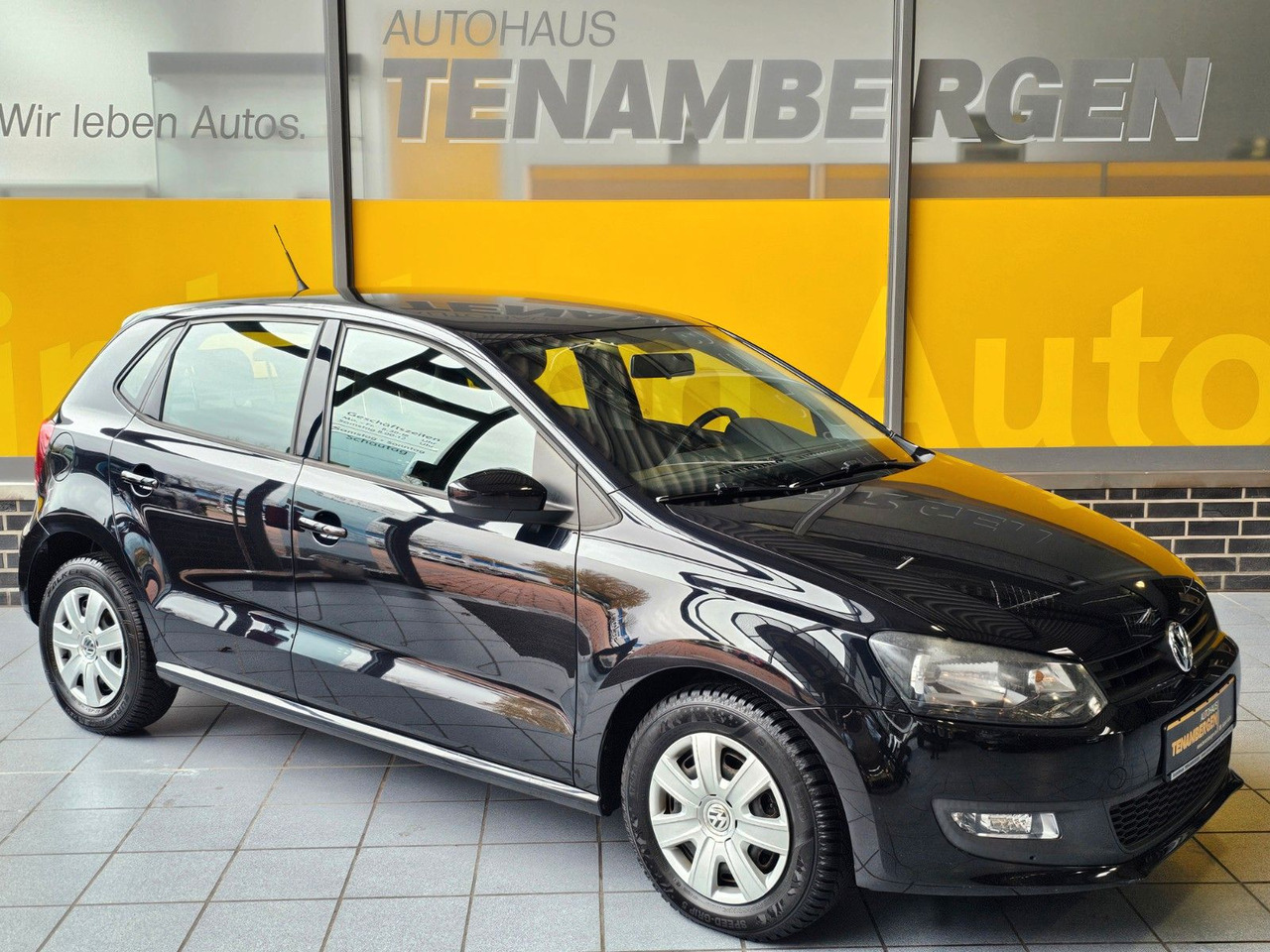 Volkswagen Polo V Trendline 8-fach Sitzheizung - מכונית: תמונה 1 Volkswagen Polo V Trendline 8-fach Sitzheizung - מכונית: תמונה 1