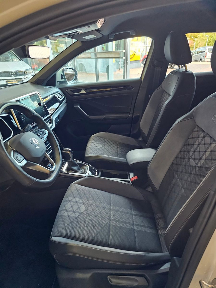 Volkswagen T-Roc R-Line eHeckklappe SHZ LED - SUV: תמונה 5 Volkswagen T-Roc R-Line eHeckklappe SHZ LED - SUV: תמונה 5