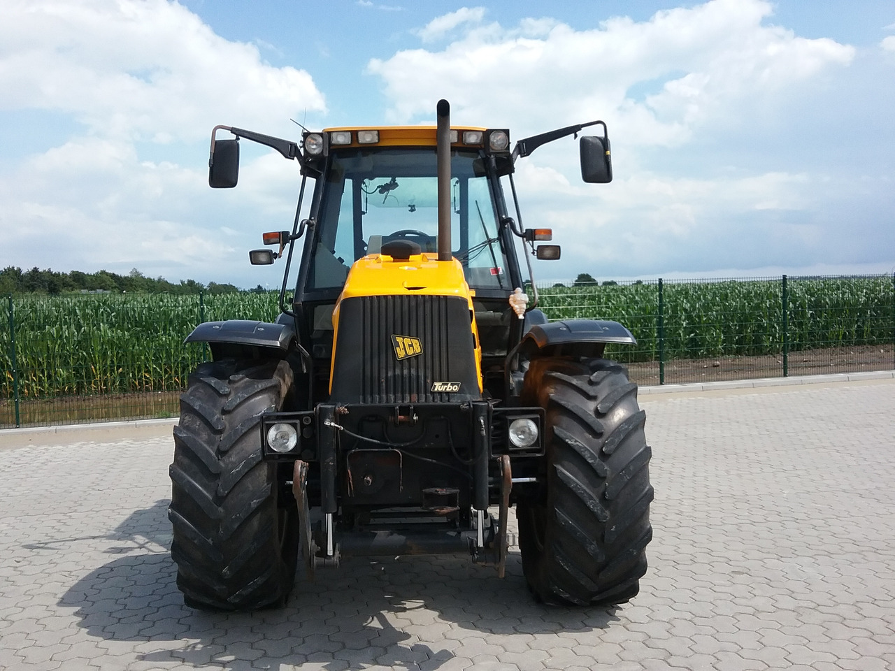 JCB Fastrac 2115 - טרקטור חקלאי: תמונה 2 JCB Fastrac 2115 - טרקטור חקלאי: תמונה 2