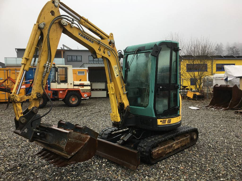Yanmar Vio 33 U - מיני מחפר: תמונה 2 Yanmar Vio 33 U - מיני מחפר: תמונה 2