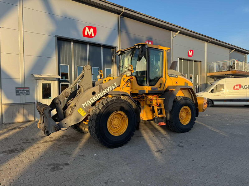 Volvo L90H Volvo L90H - מעמיס גלגלים: תמונה 2 Volvo L90H Volvo L90H - מעמיס גלגלים: תמונה 2