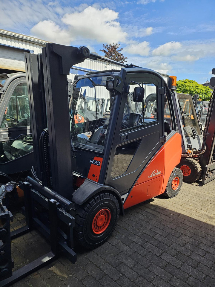 LINDE H30T - מלגזת LPG: תמונה 1 LINDE H30T - מלגזת LPG: תמונה 1