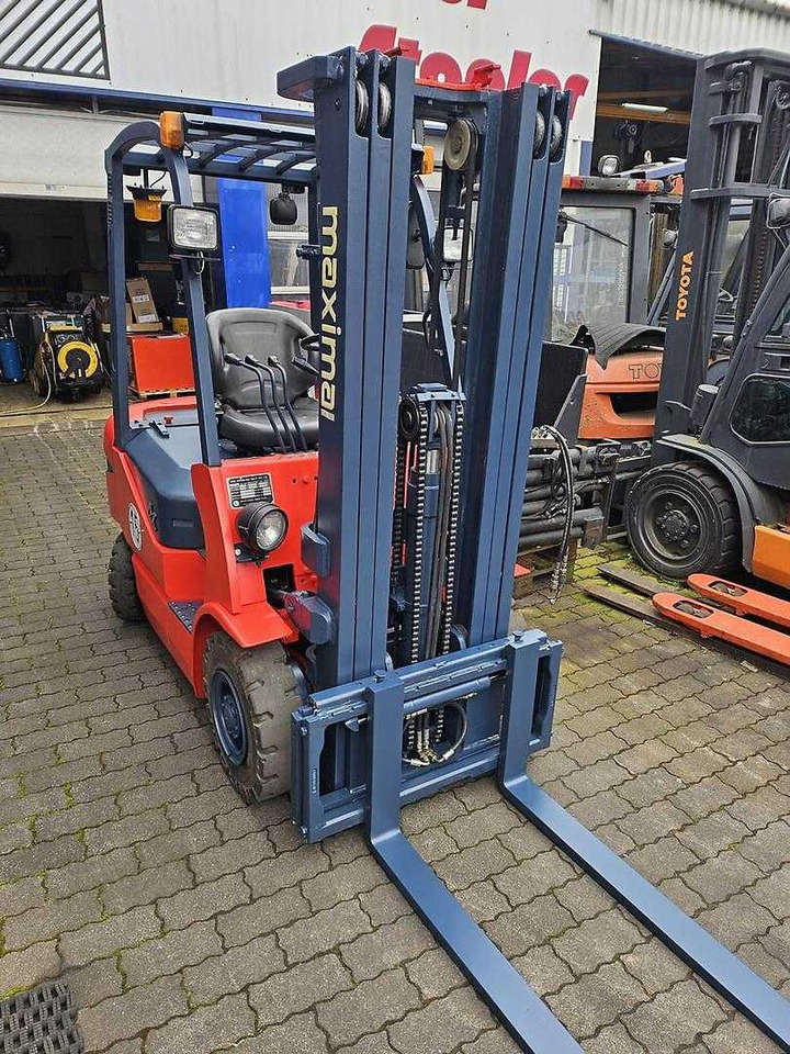 Maximal FD18T - מלגזת סולר: תמונה 1 Maximal FD18T - מלגזת סולר: תמונה 1