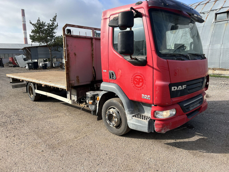 DAF LF45 210 - משאית צד נופל/ שטוחה: תמונה 2 DAF LF45 210 - משאית צד נופל/ שטוחה: תמונה 2