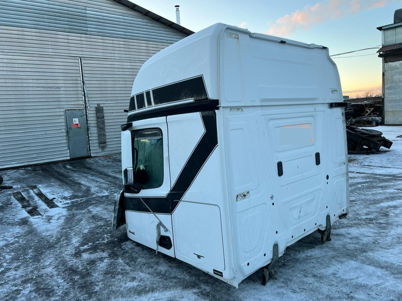 Mercedes-Benz Actros MP4 - תא ופנים הרכב: תמונה 4 Mercedes-Benz Actros MP4 - תא ופנים הרכב: תמונה 4