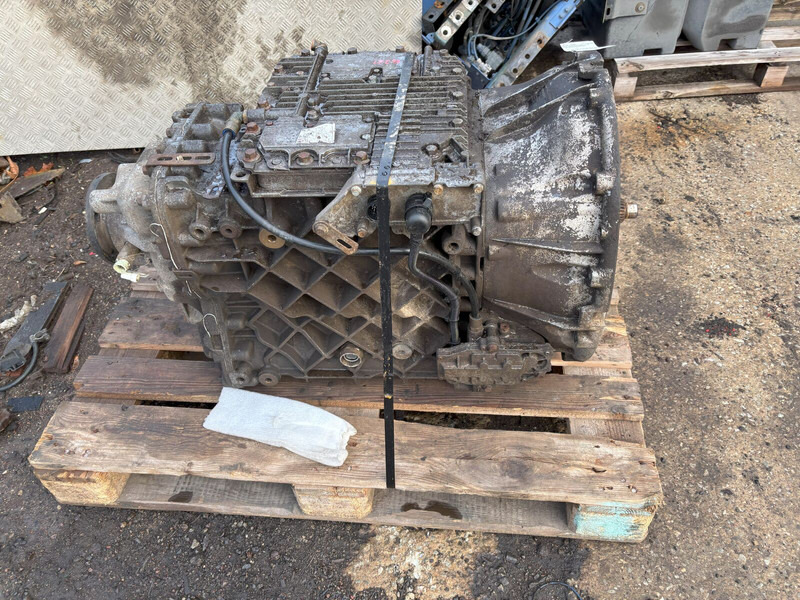 Volvo ATO3112D - תיבת הילוכים: תמונה 2 Volvo ATO3112D - תיבת הילוכים: תמונה 2