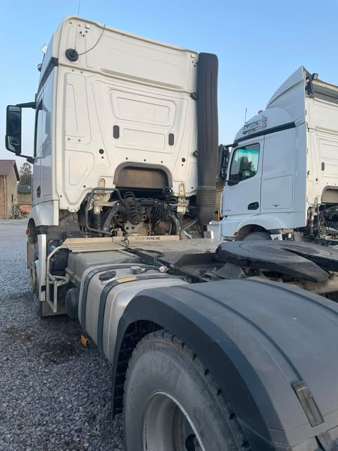 Mercedes-beenz aroc - יחידת טרקטור: תמונה 3 Mercedes-beenz aroc - יחידת טרקטור: תמונה 3