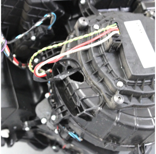 DAF XF106 Kachelhuis 2154534 - מנוע מפוח עבור משאית: תמונה 4 DAF XF106 Kachelhuis 2154534 - מנוע מפוח עבור משאית: תמונה 4