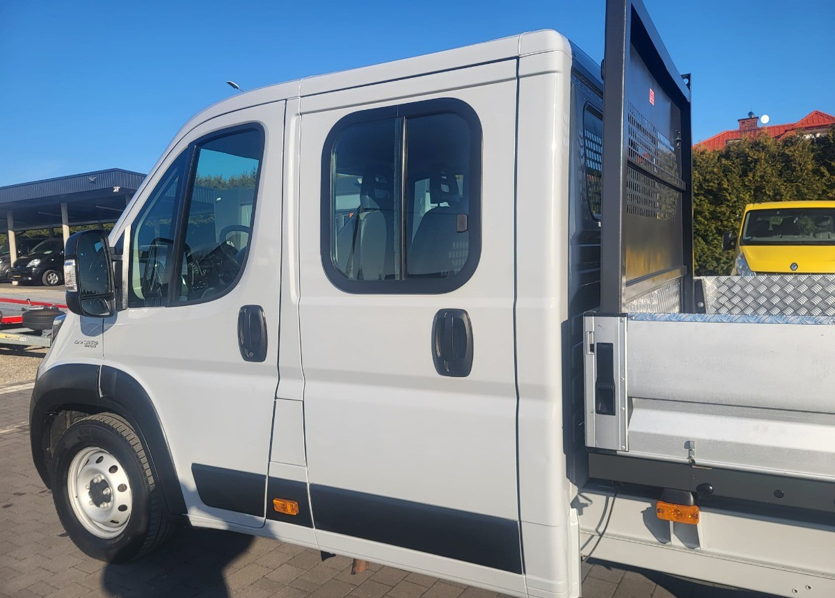 Fiat Doka 7 osobowa Maxi 330 skrzynia L5 2.3 160ps. - כלי רכב מסחרי במיטה שטוחה, כלי רכב מסחרי קומבי: תמונה 4 Fiat Doka 7 osobowa Maxi 330 skrzynia L5 2.3 160ps. - כלי רכב מסחרי במיטה שטוחה, כלי רכב מסחרי קומבי: תמונה 4