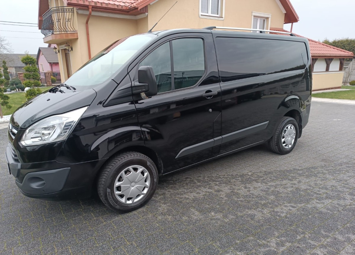 Ford Custon 2.0 130ps. z Niemiec Serwisowany w ASO Stan jak Nowy - כלי רכב מסחרי עם לוח: תמונה 1 Ford Custon 2.0 130ps. z Niemiec Serwisowany w ASO Stan jak Nowy - כלי רכב מסחרי עם לוח: תמונה 1