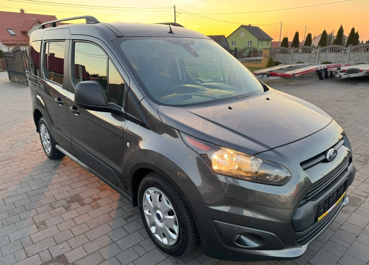 Ford Tourneo Connect Bogato doposażony I Lakier 100 Bezwypadkowy - מיניבוס, כלי רכב מסחרי לנוסעים: תמונה 3 Ford Tourneo Connect Bogato doposażony I Lakier 100 Bezwypadkowy - מיניבוס, כלי רכב מסחרי לנוסעים: תמונה 3