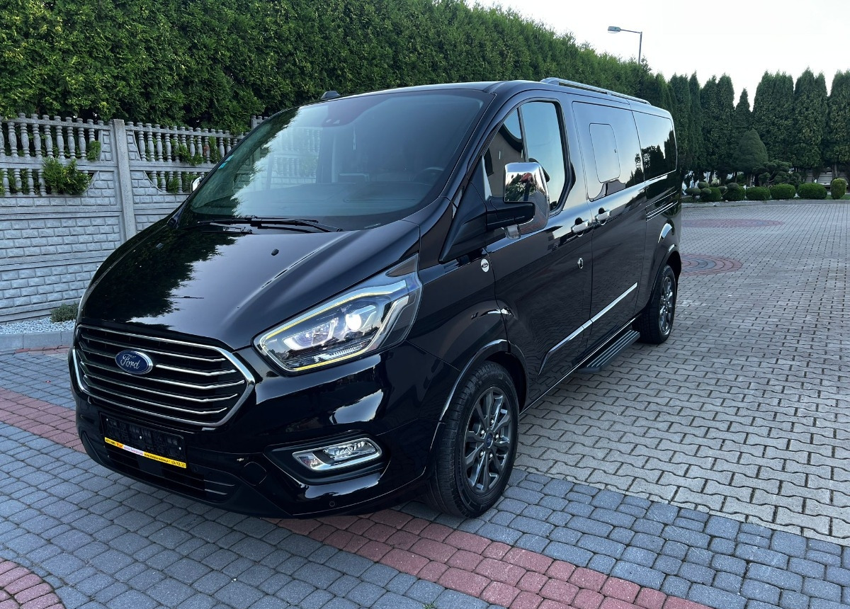 Ford Tourneo Custom Turneo Tytanium X specjalistyczny dla Inwalidów - מיניבוס, כלי רכב מסחרי לנוסעים: תמונה 4 Ford Tourneo Custom Turneo Tytanium X specjalistyczny dla Inwalidów - מיניבוס, כלי רכב מסחרי לנוסעים: תמונה 4
