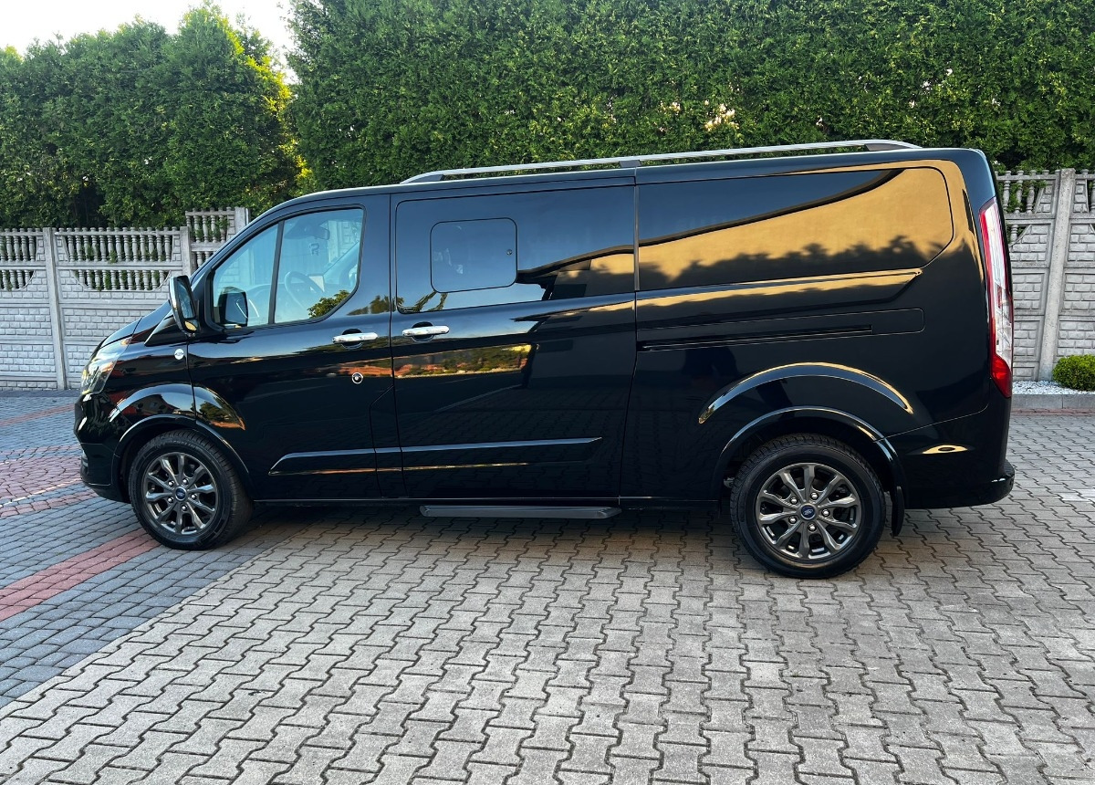 Ford Tourneo Custom Turneo Tytanium X specjalistyczny dla Inwalidów - מיניבוס, כלי רכב מסחרי לנוסעים: תמונה 5 Ford Tourneo Custom Turneo Tytanium X specjalistyczny dla Inwalidów - מיניבוס, כלי רכב מסחרי לנוסעים: תמונה 5