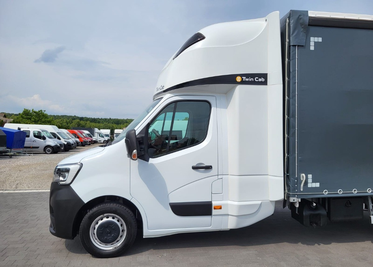Renault 10 europalet kabina XXL 2x spania Master jak Nowy Kabina 2xspanie - כלי רכב מסחרי עם וילונות צד: תמונה 5 Renault 10 europalet kabina XXL 2x spania Master jak Nowy Kabina 2xspanie - כלי רכב מסחרי עם וילונות צד: תמונה 5