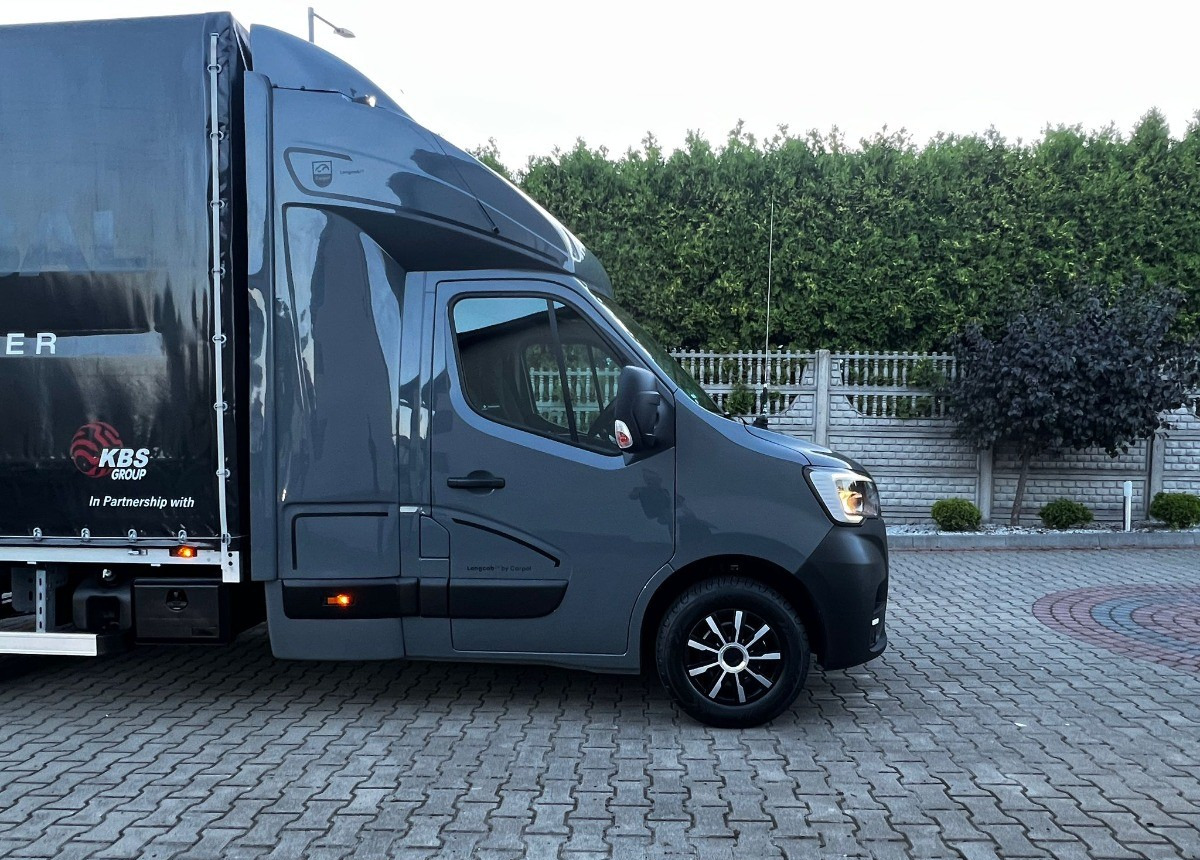Renault Master Stan Idealny Salon Polska I właściciel Renault Bezwypadkowy Serwisowany - כלי רכב מסחרי עם וילונות צד: תמונה 4 Renault Master Stan Idealny Salon Polska I właściciel Renault Bezwypadkowy Serwisowany - כלי רכב מסחרי עם וילונות צד: תמונה 4