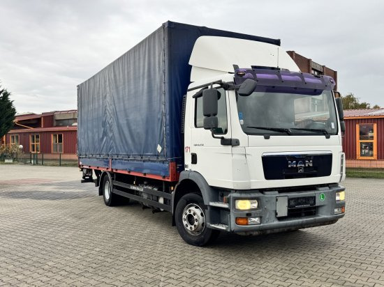 MAN TGM 12.250 4x2 BL D0836LFL63 - משאית וילונות צד: תמונה 1 MAN TGM 12.250 4x2 BL D0836LFL63 - משאית וילונות צד: תמונה 1
