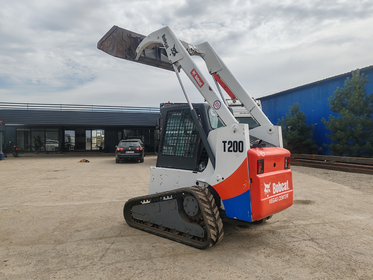 BOBCAT T200 - מעמיס רצועות קומפקטי: תמונה 3 BOBCAT T200 - מעמיס רצועות קומפקטי: תמונה 3