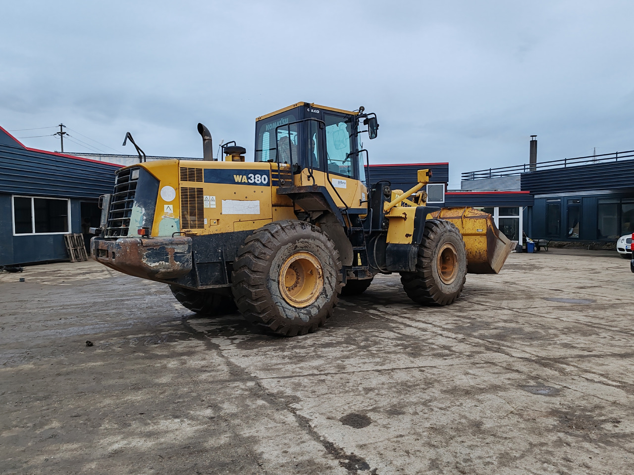 מעמיס גלגלים KOMATSU WA 380-S: תמונה 6