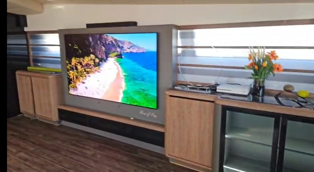 Mangusta 107 Sport 107 Sport (Overmarine) - מכונות אחרות: תמונה 4 Mangusta 107 Sport 107 Sport (Overmarine) - מכונות אחרות: תמונה 4