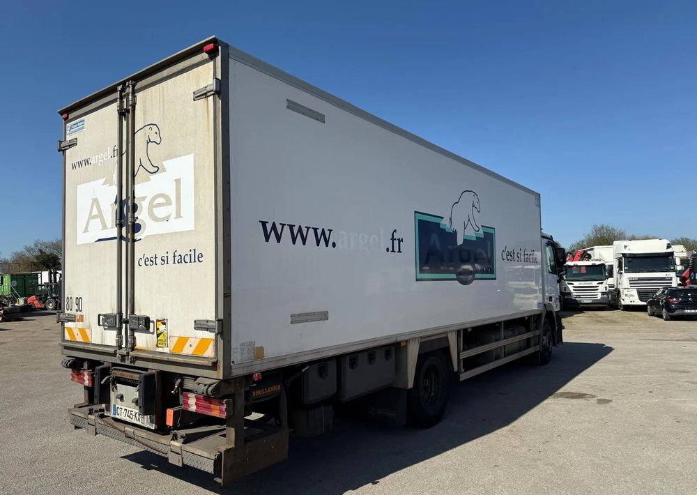 Mercedes-Benz ACTROS 1832 4X2 CHŁODNIA TERMOKING T1200-R Winda - משאית קירור: תמונה 3 Mercedes-Benz ACTROS 1832 4X2 CHŁODNIA TERMOKING T1200-R Winda - משאית קירור: תמונה 3