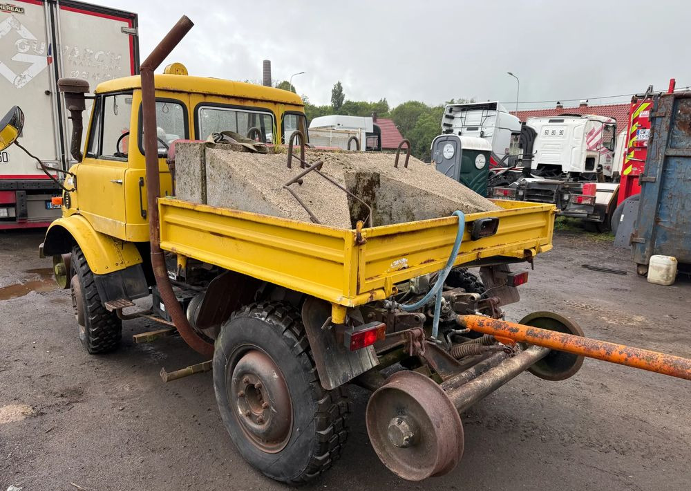 Mercedes-Benz UNIMOG 406B - כלי רכב עירוני/ מיוחד: תמונה 3 Mercedes-Benz UNIMOG 406B - כלי רכב עירוני/ מיוחד: תמונה 3