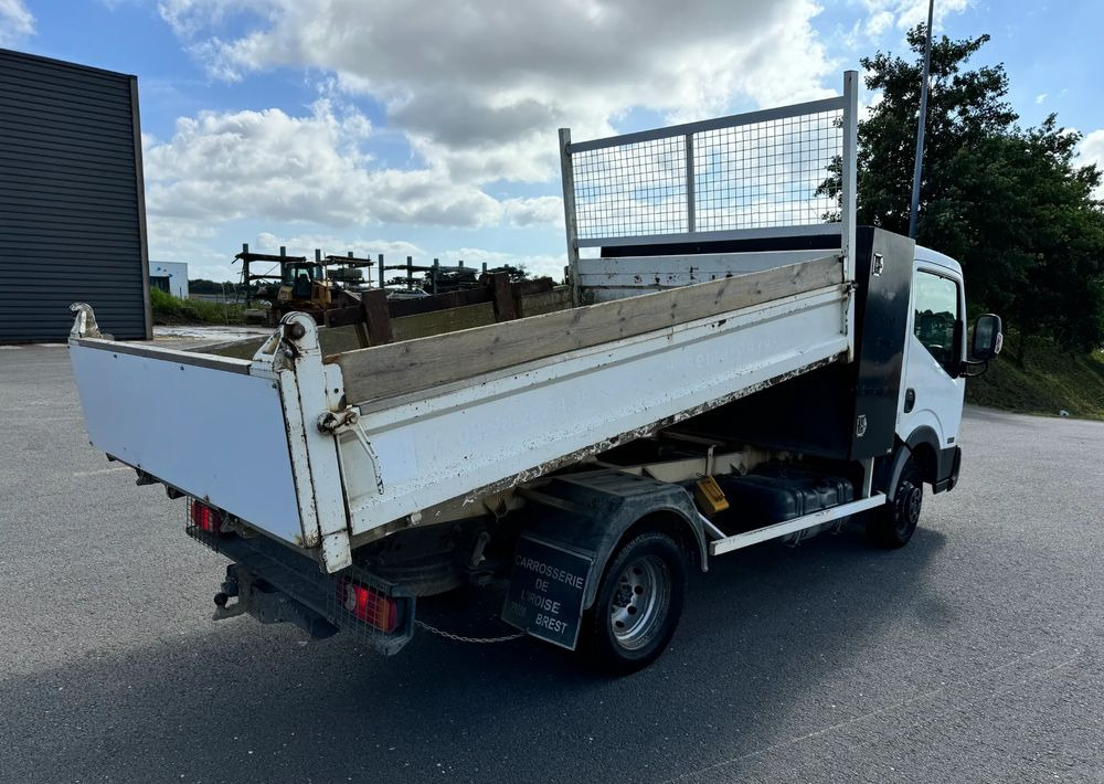 Nissan NT400 - מזהיר: תמונה 4 Nissan NT400 - מזהיר: תמונה 4