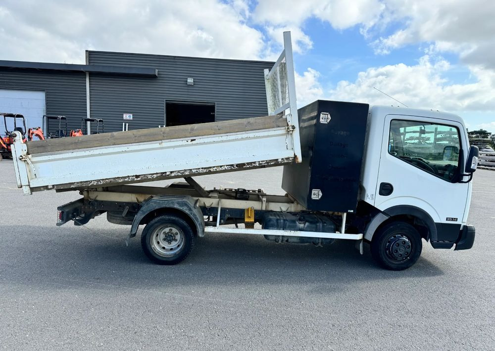 Nissan NT400 - מזהיר: תמונה 5 Nissan NT400 - מזהיר: תמונה 5