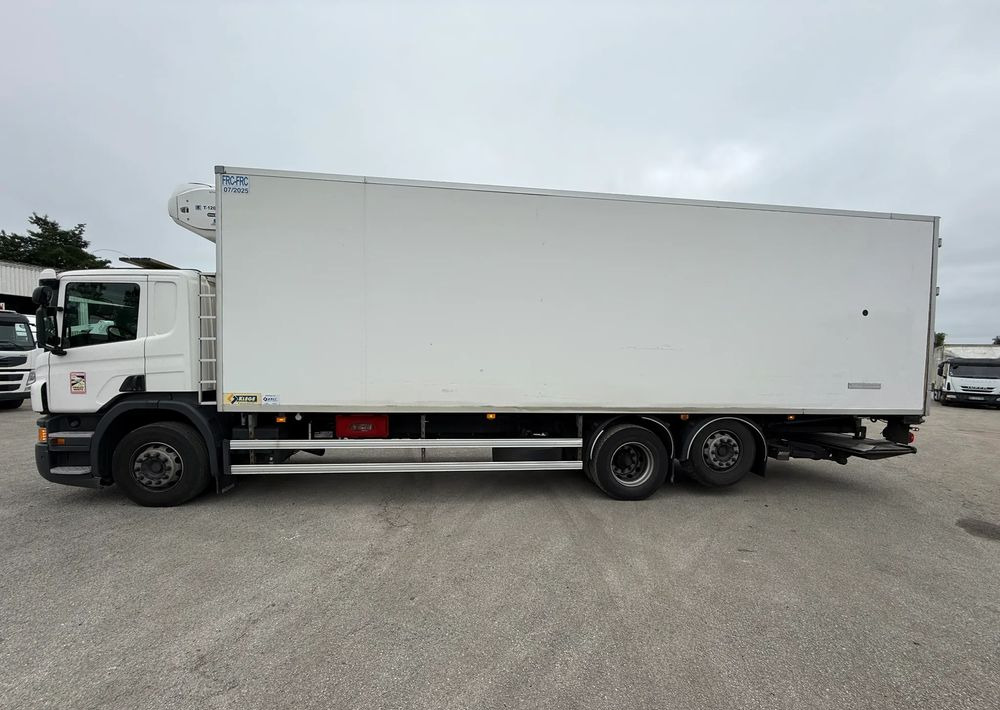 Scania P320 - משאית קירור: תמונה 2 Scania P320 - משאית קירור: תמונה 2