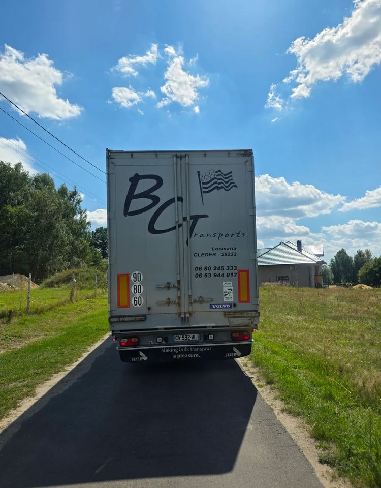 Stas S3-SZ334V - סמיטריילר עם רצפת הליכה: תמונה 4 Stas S3-SZ334V - סמיטריילר עם רצפת הליכה: תמונה 4