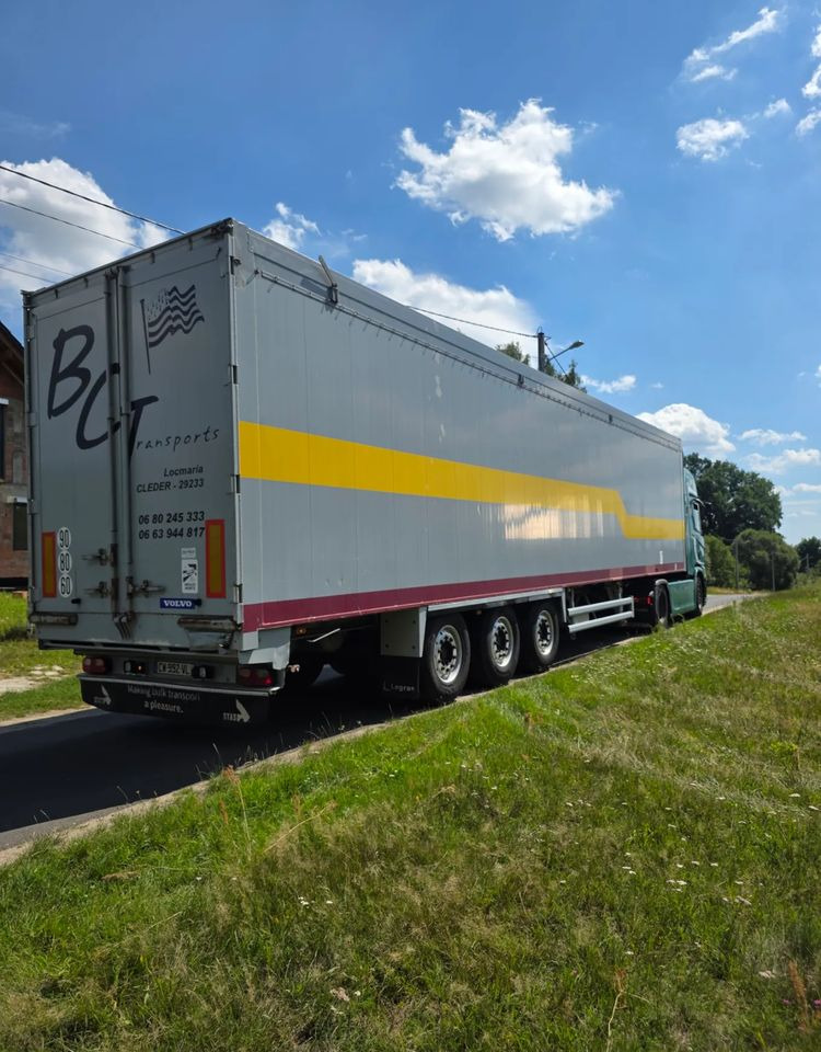 Stas S3-SZ334V - סמיטריילר עם רצפת הליכה: תמונה 3 Stas S3-SZ334V - סמיטריילר עם רצפת הליכה: תמונה 3