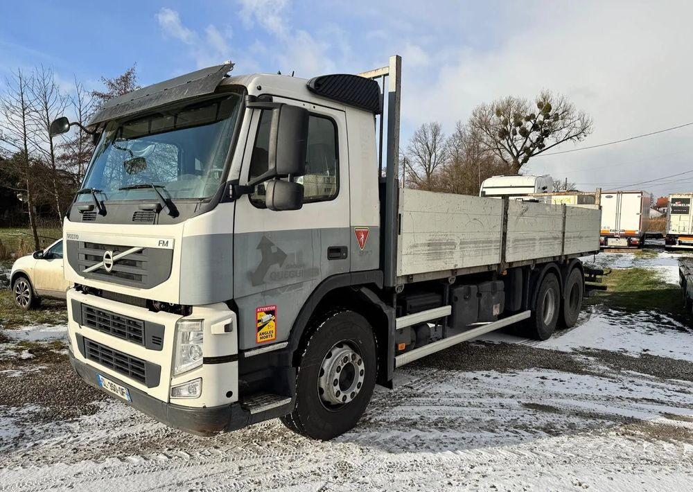 Volvo FM 370 - משאית צד נופל/ שטוחה: תמונה 1 Volvo FM 370 - משאית צד נופל/ שטוחה: תמונה 1