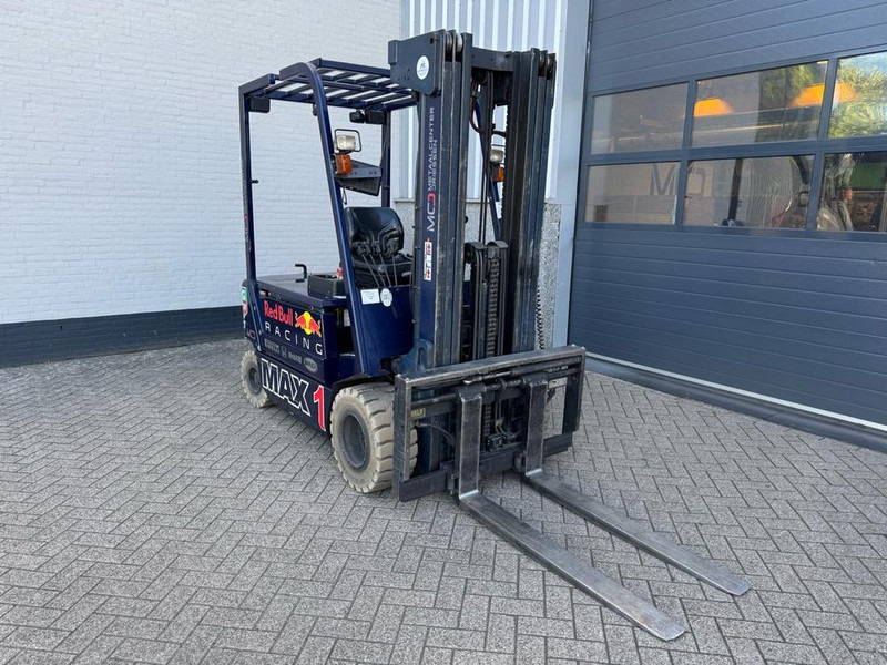 Komatsu FB30H-1E - מלגזה: תמונה 2 Komatsu FB30H-1E - מלגזה: תמונה 2