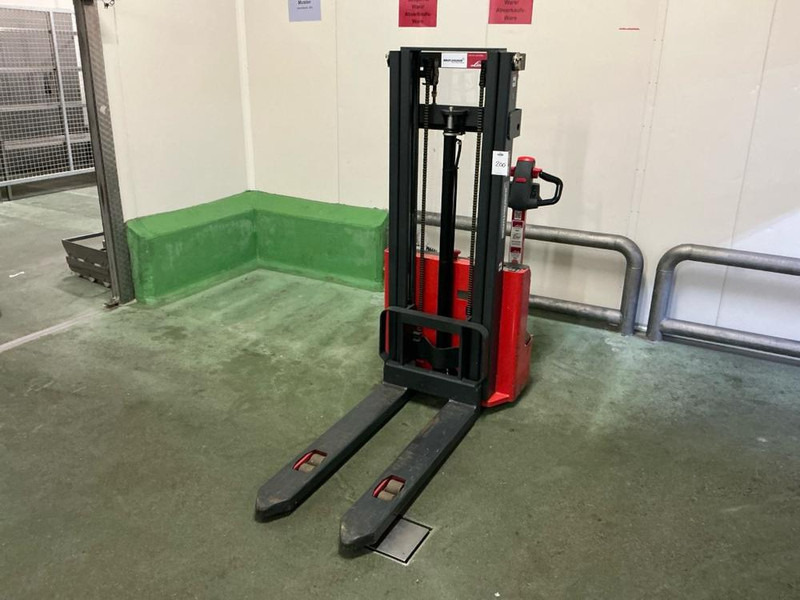 Linde ML10 - מכונת בנייה: תמונה 1 Linde ML10 - מכונת בנייה: תמונה 1