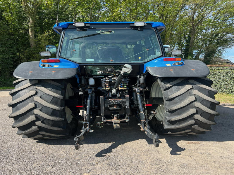 New Holland TM175 - מכונת בנייה: תמונה 5 New Holland TM175 - מכונת בנייה: תמונה 5