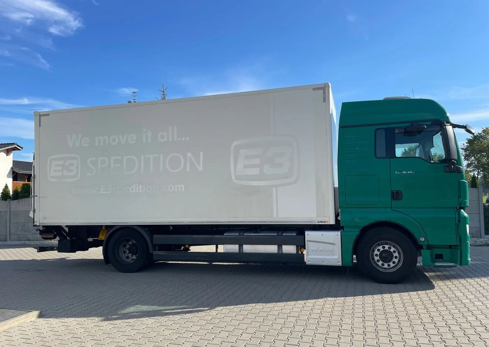 MAN TGX 18.420/ KONTENER 7,2m - משאית תיבה: תמונה 5 MAN TGX 18.420/ KONTENER 7,2m - משאית תיבה: תמונה 5